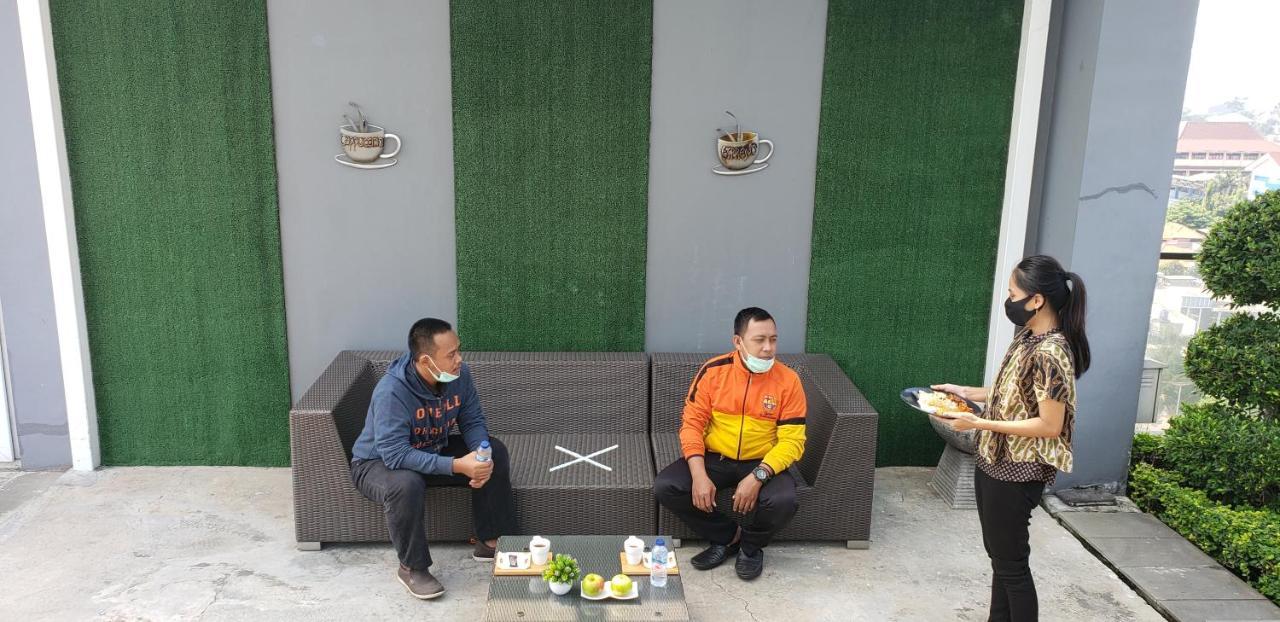 Harvia Suites Kebon Jeruk 자카르타 외부 사진