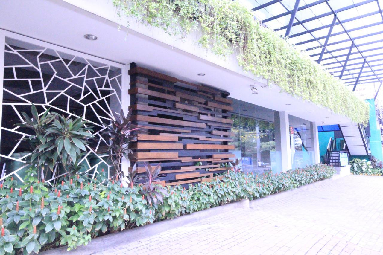 Harvia Suites Kebon Jeruk 자카르타 외부 사진