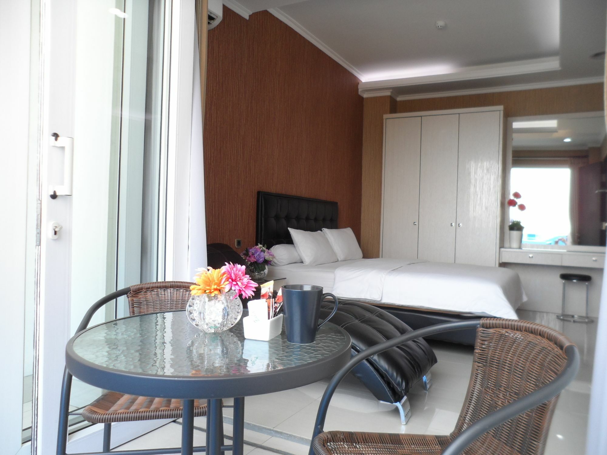 Harvia Suites Kebon Jeruk 자카르타 외부 사진